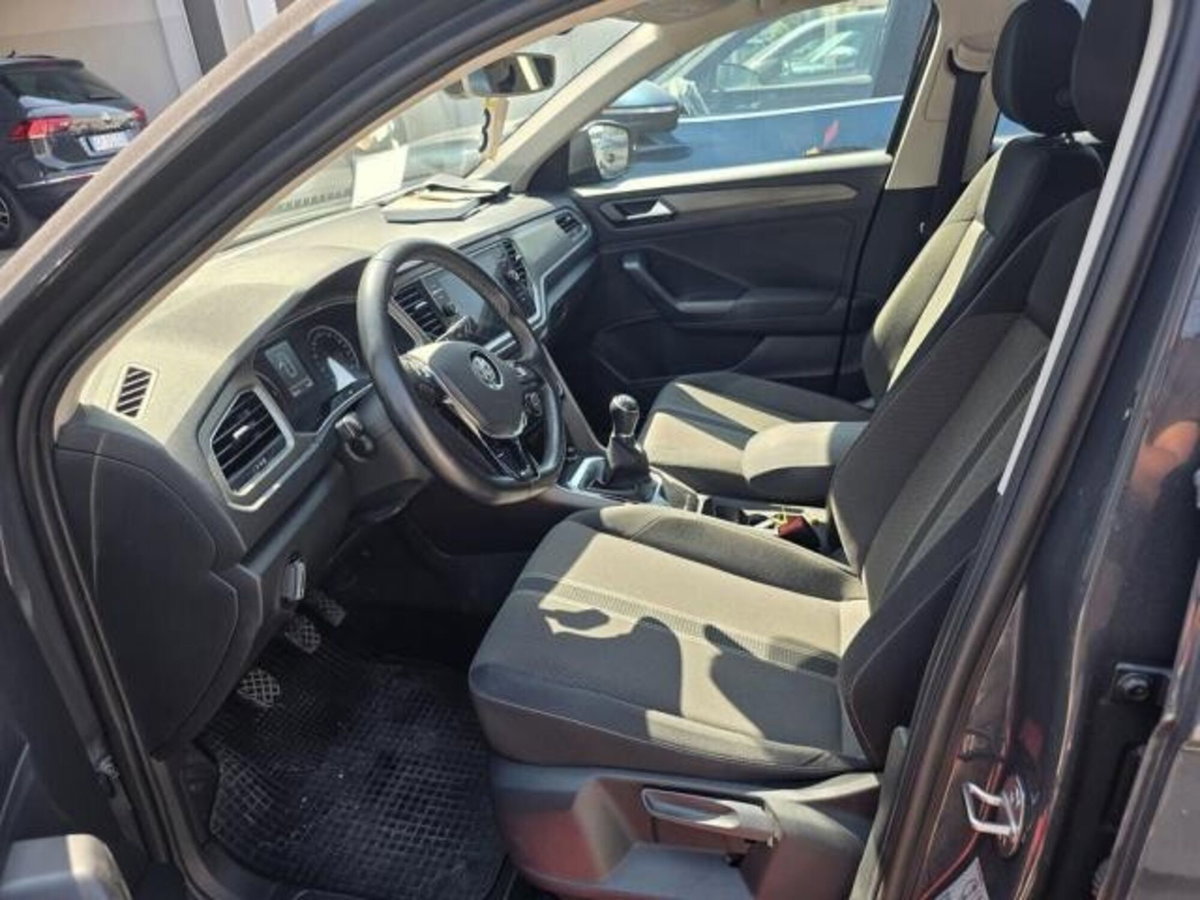 Volkswagen T-Roc 1.6 TDI SCR Style BlueMotion Technology (8)
