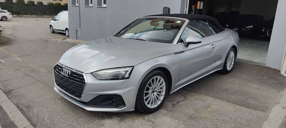 Audi A5 Cabrio 40 TFSI S tronic (2)