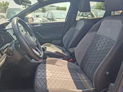 Volkswagen Taigo 1.0 tsi R-Line 115cv (14)