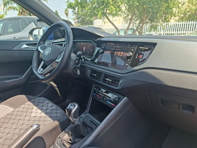 Volkswagen Taigo 1.0 tsi R-Line 115cv (19)