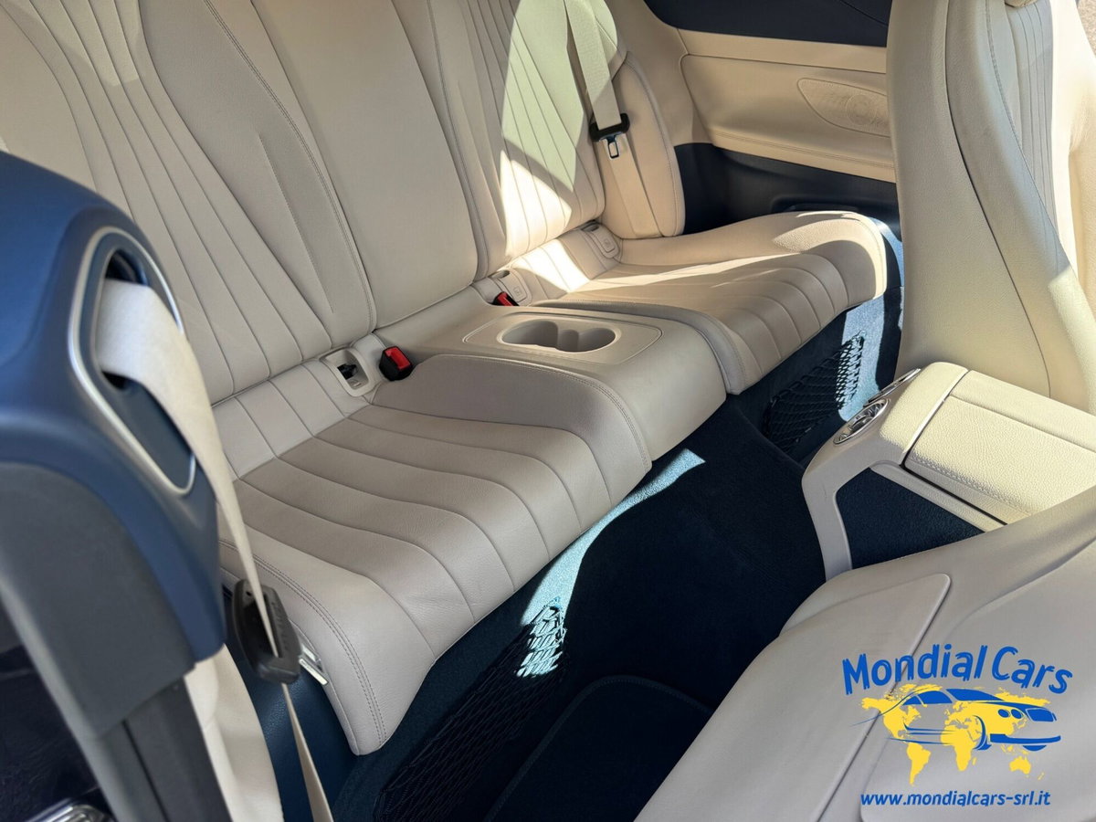 Mercedes-Benz Classe E Coupé 400 d 4Matic Premium Plus (17)