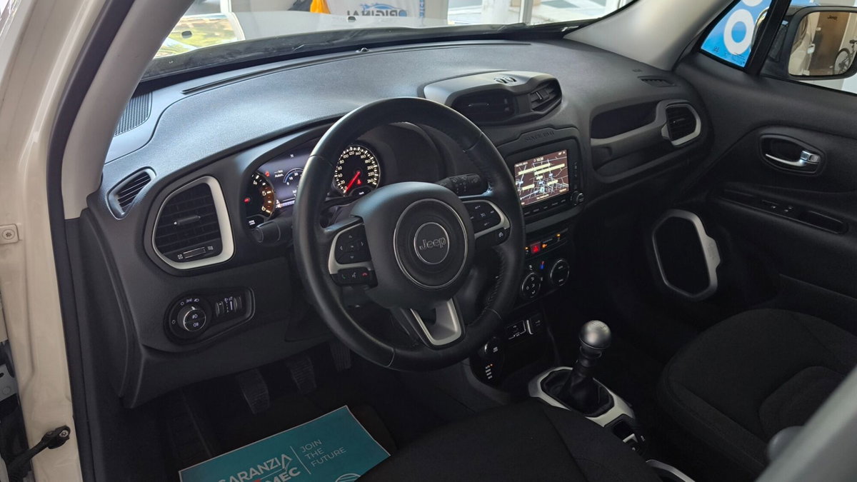 Jeep Renegade 2.0 Mjt 140CV 4WD Active Drive Limited (14)
