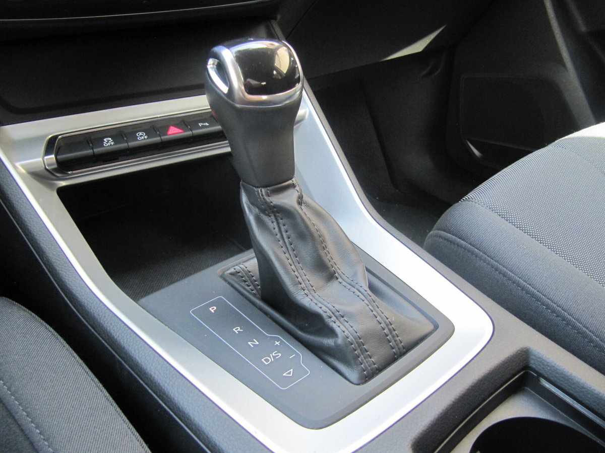 Audi Q3 35 TDI quattro S tronic Business (12)