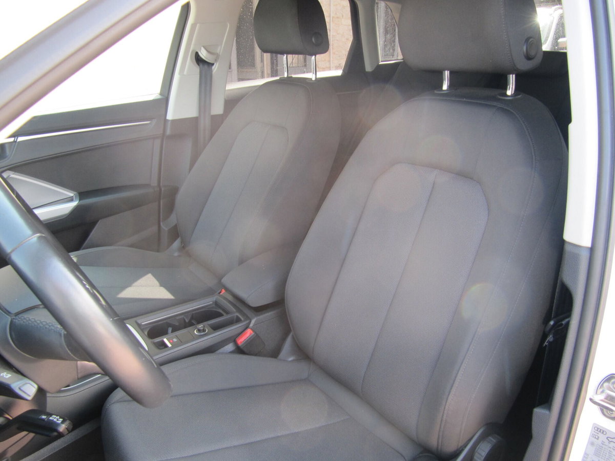 Audi Q3 35 TDI quattro S tronic Business (18)
