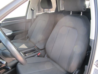 Audi Q3 35 TDI quattro S tronic Business (18)