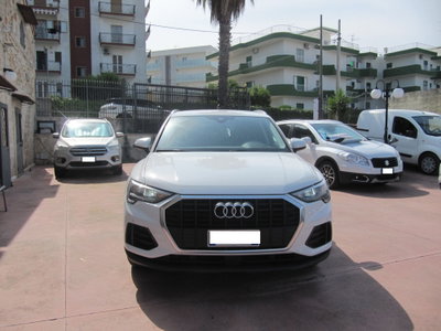 Audi Q3 35 TDI quattro S tronic Business (3)