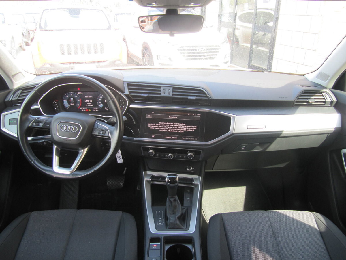 Audi Q3 35 TDI quattro S tronic Business (6)