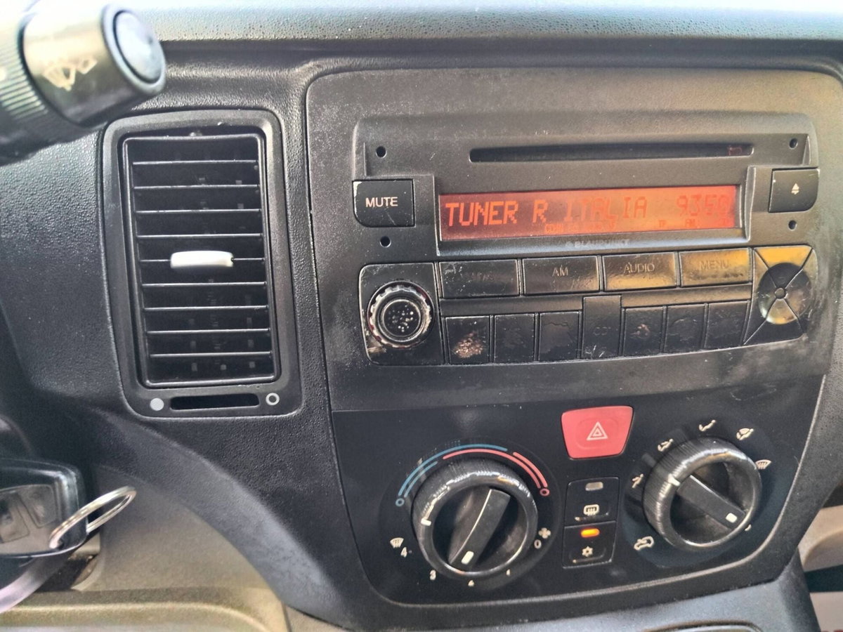 Fiat Idea 1.3 Multijet 16V 90 CV BlackLabel (9)
