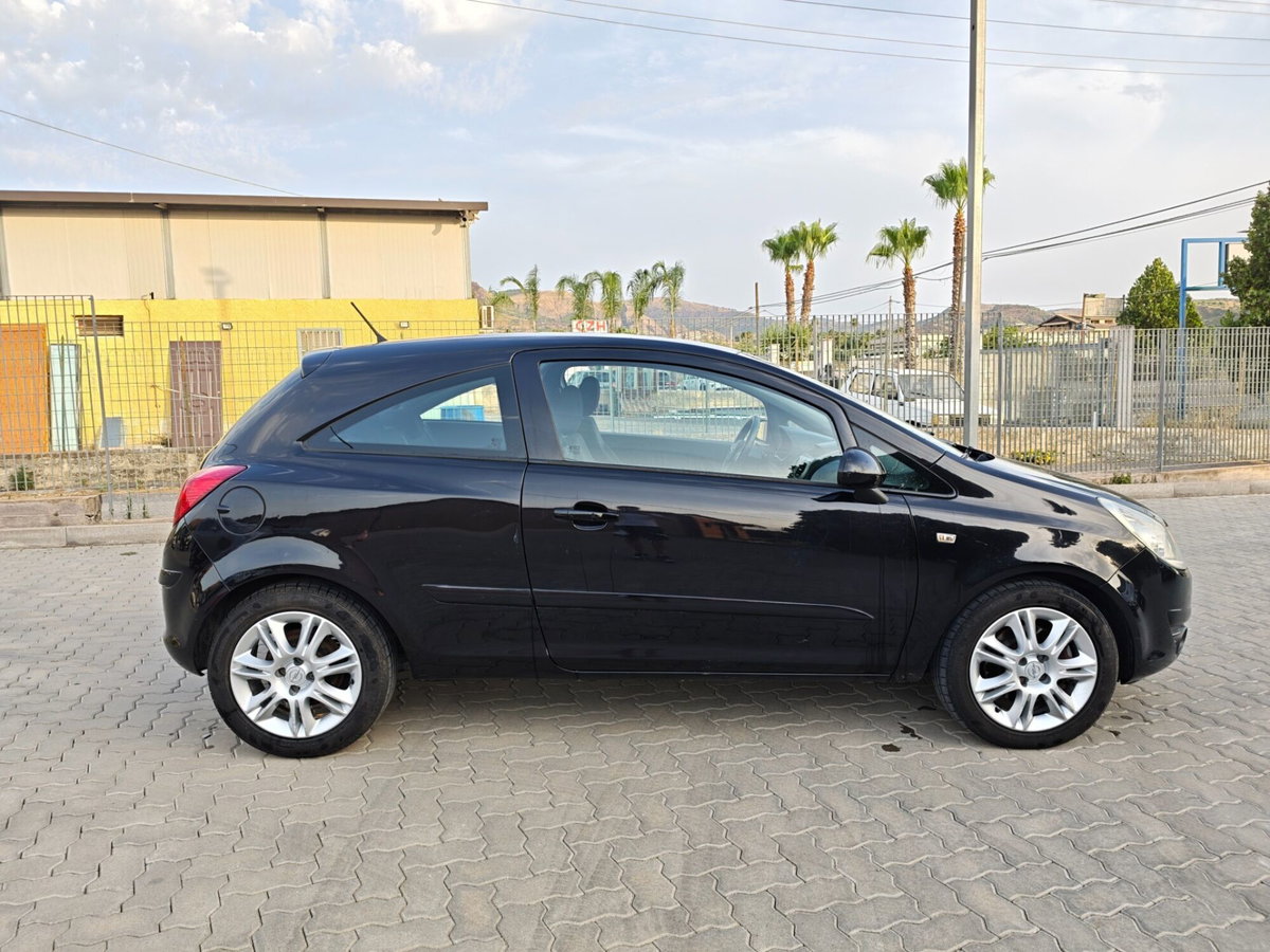 Opel Corsa 1.3 CDTI 90CV 3 porte Sport (4)