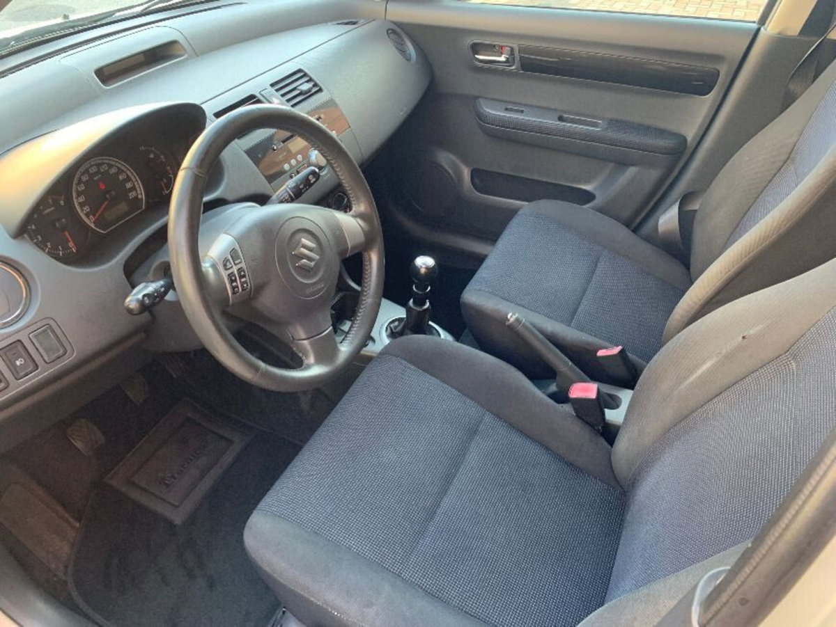 Suzuki Swift 1.3 5p. GL Plus (7)