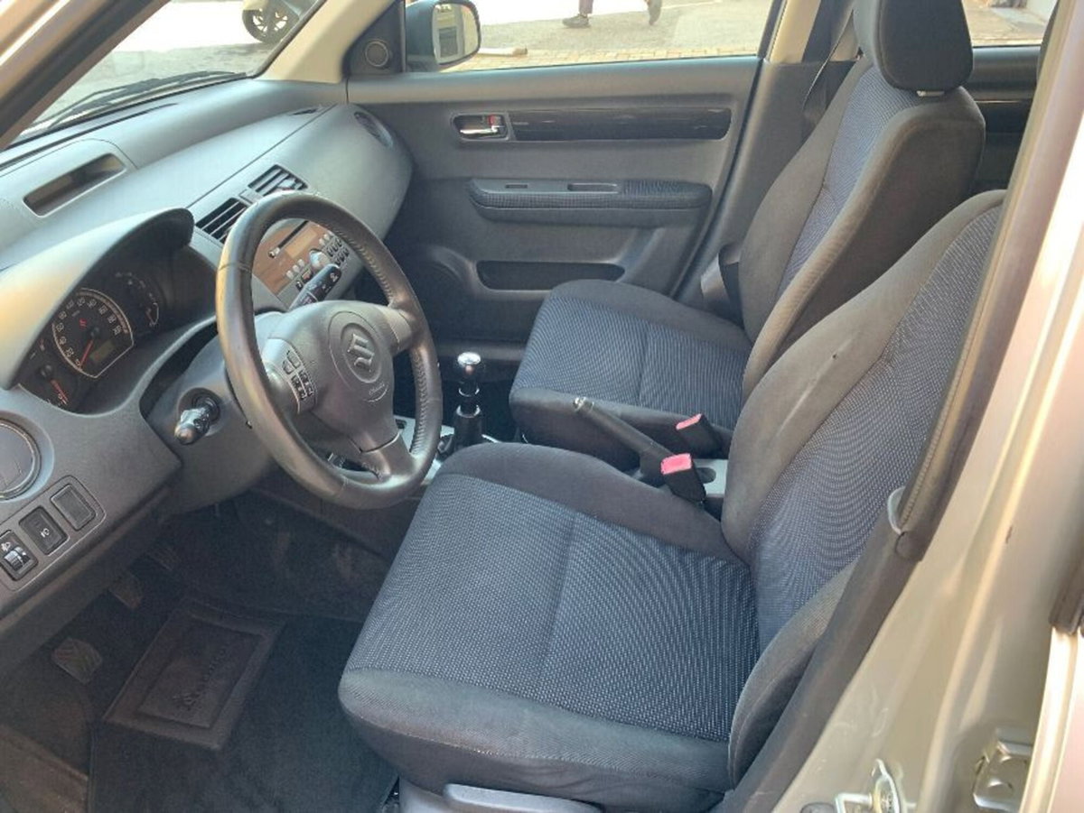 Suzuki Swift 1.3 5p. GL Plus (8)