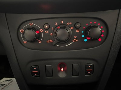Dacia Sandero 1.5 dCi 8V 75CV Extra (15)