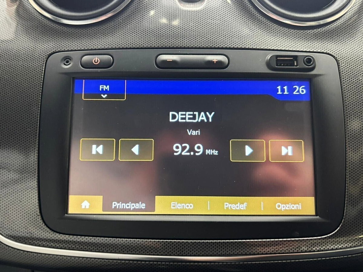 Dacia Sandero Stepway 1.5 dCi 8V 90CV (15)