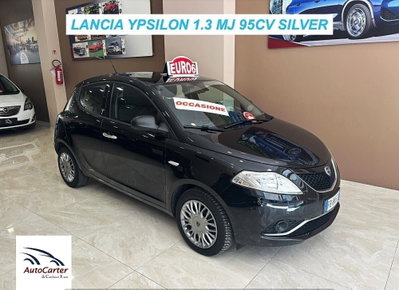 Lancia Ypsilon 1.3 MJT 16V 95 CV 5 porte S&S Silver (3)
