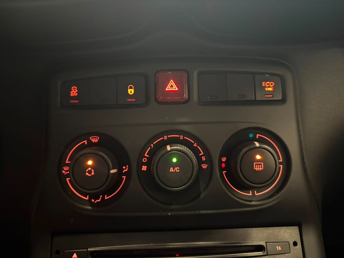 Citroen C3 Picasso 1.6 e-HDi 90 CMP6 Selection (14)