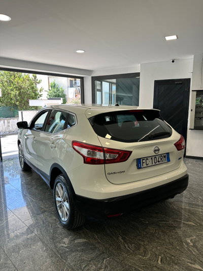 Nissan Qashqai 1.5 dCi Acenta (6)
