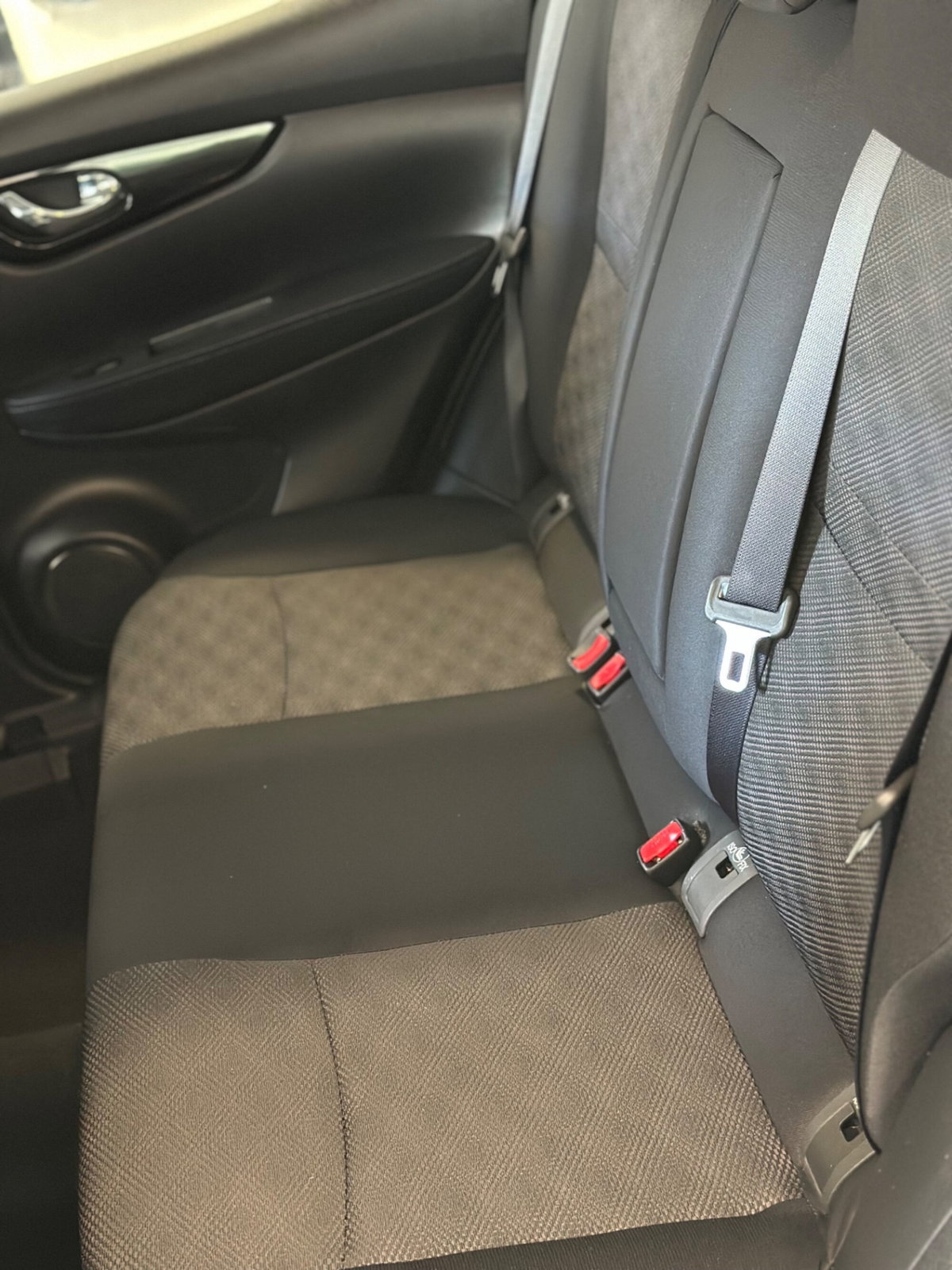 Nissan Qashqai 1.5 dCi Acenta (9)
