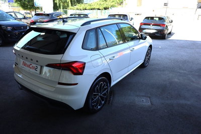 Skoda Kamiq 1.0 TSI 110 CV Dark Shade (6)