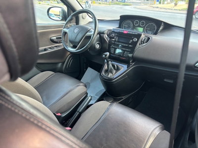 Lancia Ypsilon 1.3 MJT 16V 95 CV 5 porte S&S Gold (11)