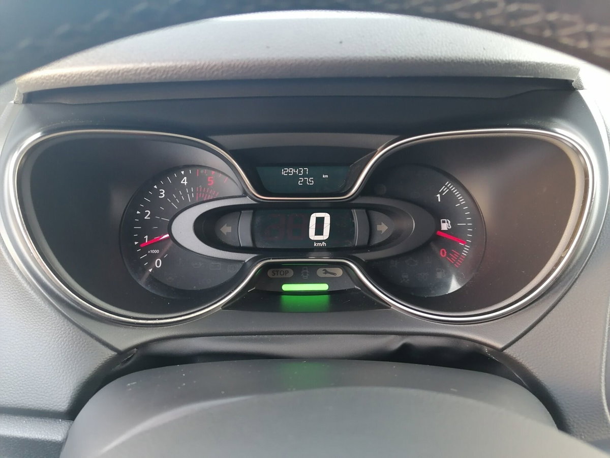 Renault Captur dCi 8V 110 CV Start&Stop Energy Sport Edition (18)