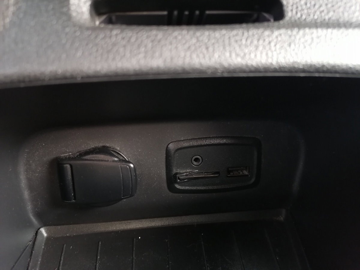 Renault Captur dCi 8V 110 CV Start&Stop Energy Sport Edition (20)
