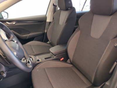 Skoda Octavia Station Wagon 2.0 tdi Selection 150cv dsg (16)