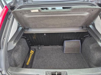 Fiat Punto 1.4 8V 5 porte Easypower Street (13)