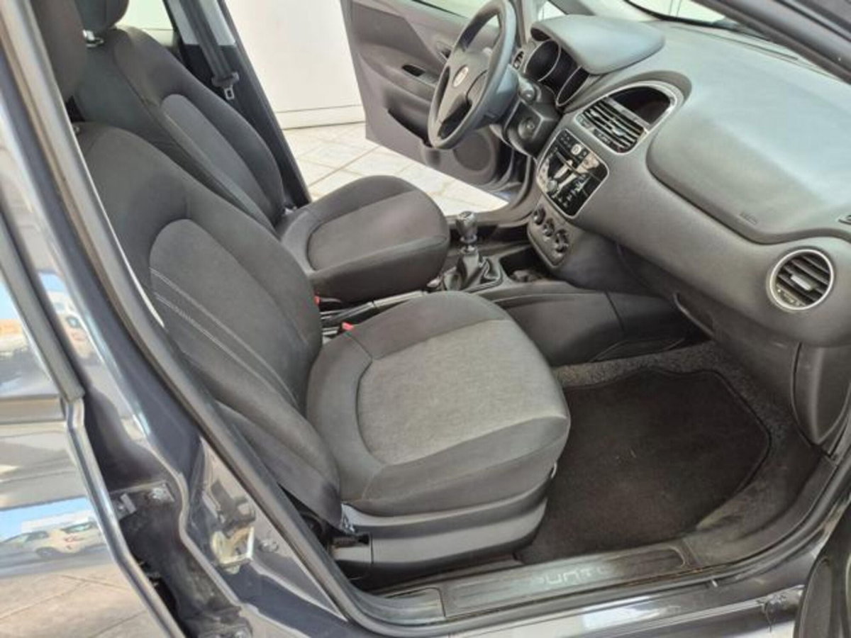 Fiat Punto 1.4 8V 5 porte Easypower Street (9)