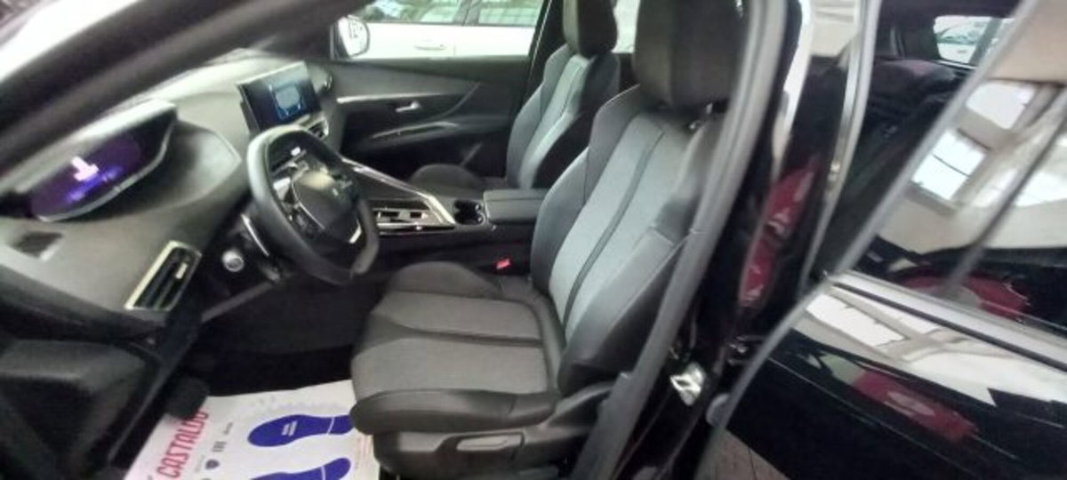 Peugeot 3008 BlueHDi 130 S&S EAT8 Active Pack (6)