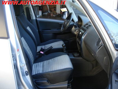 Fiat Sedici 1.9 MJT 4x4 Dynamic (11)