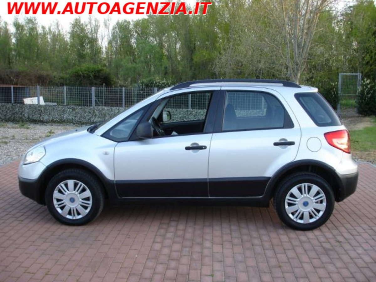 Fiat Sedici 1.9 MJT 4x4 Dynamic (4)