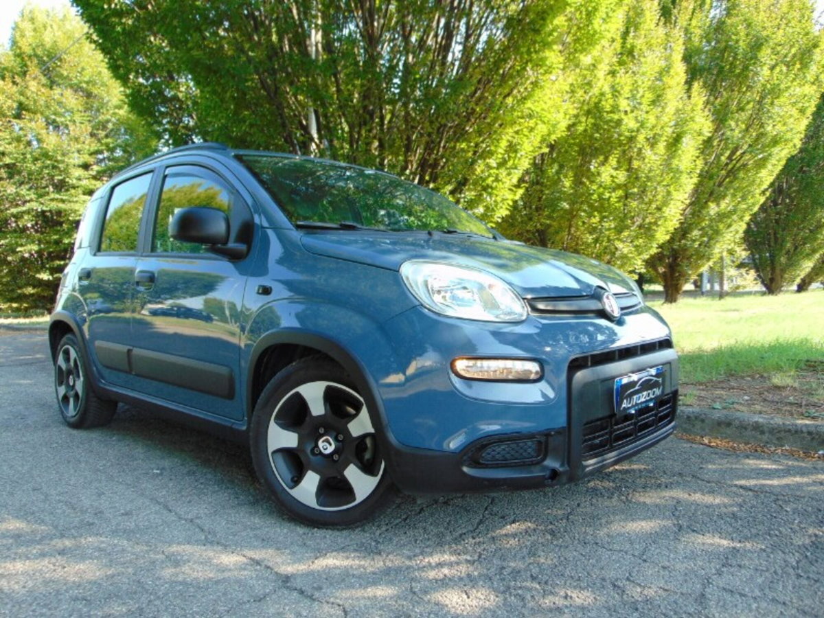 Fiat Panda 1.0 FireFly S&S Hybrid City Cross (16)