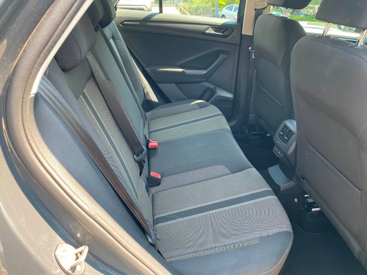 Volkswagen T-Roc 1.6 TDI SCR Style BlueMotion Technology (10)