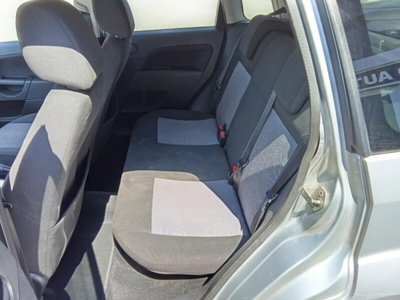 Ford Fiesta 1.2 16V 5p. Clever (13)