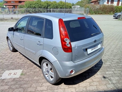 Ford Fiesta 1.2 16V 5p. Clever (5)