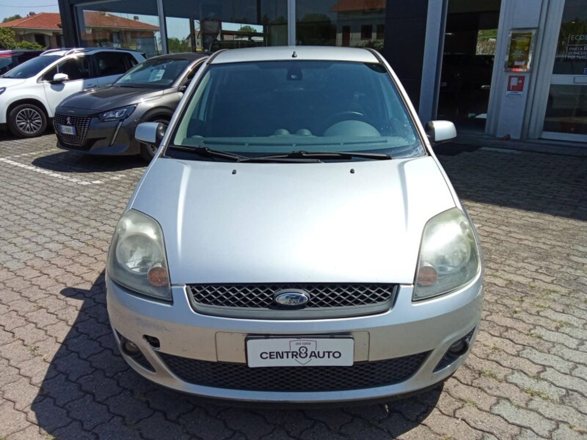 Ford Fiesta 1.2 16V 5p. Clever (8)