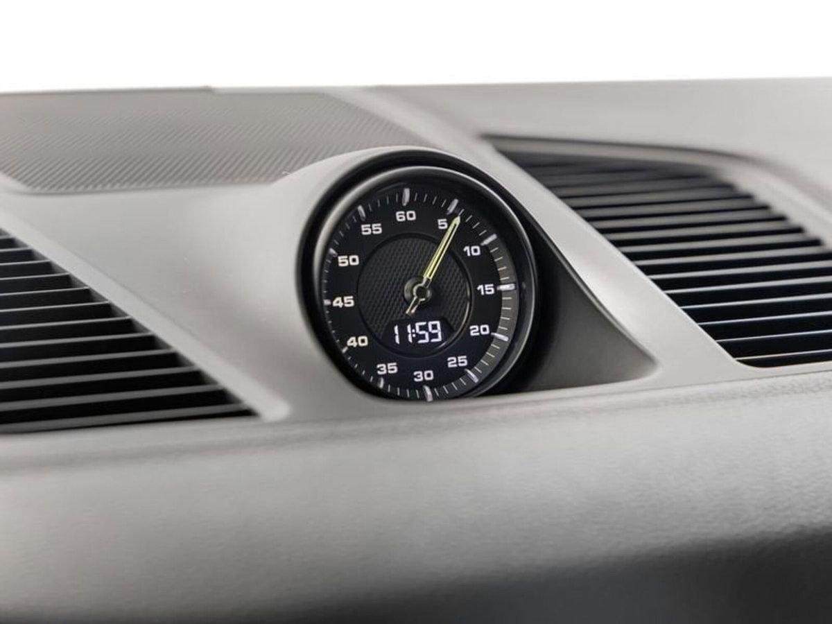 Porsche Cayenne 3.0 V6 E-Hybrid (10)