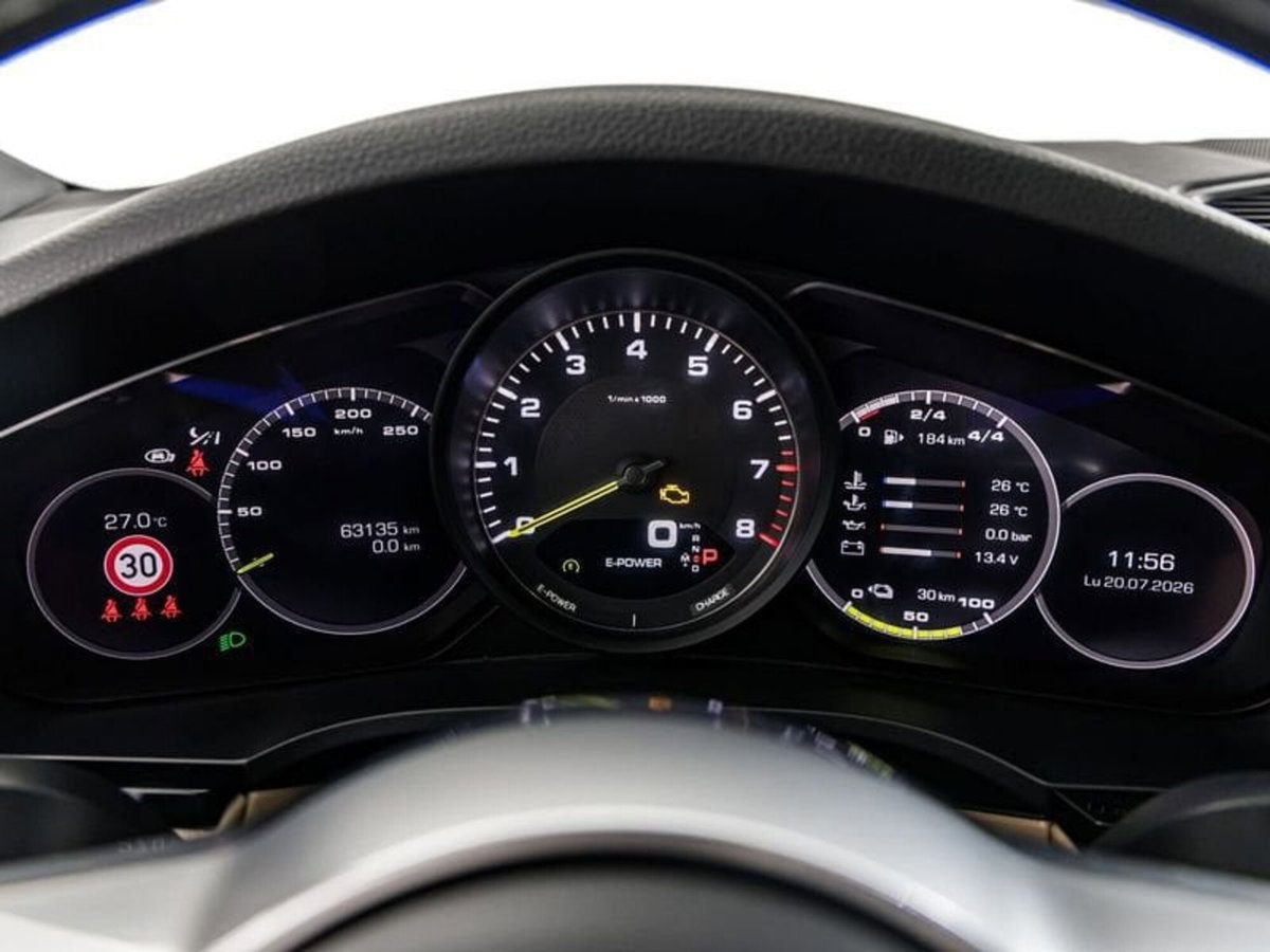 Porsche Cayenne 3.0 V6 E-Hybrid (11)