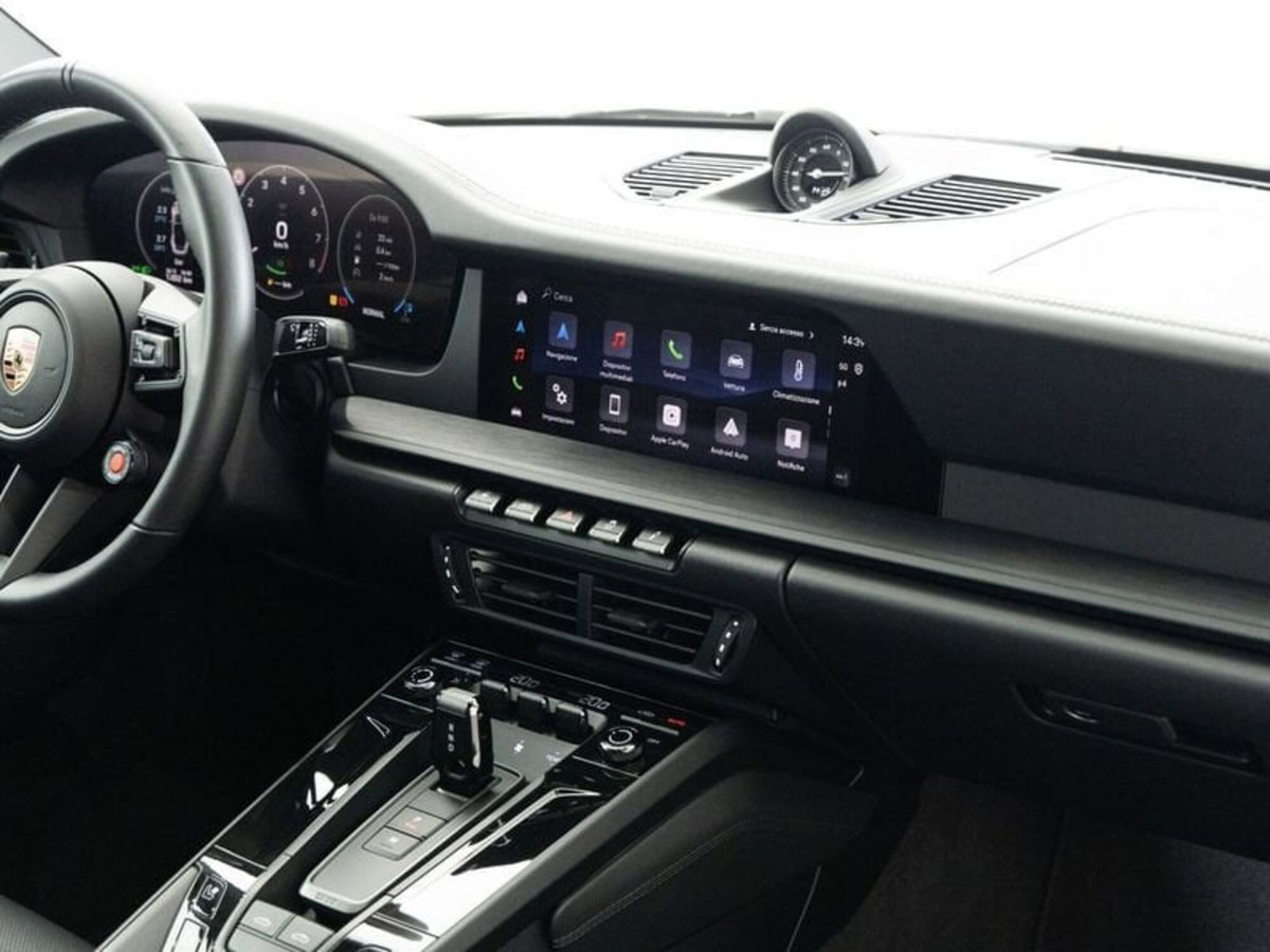 Porsche 911 Cabrio Targa 3.0 4 GTS (16)