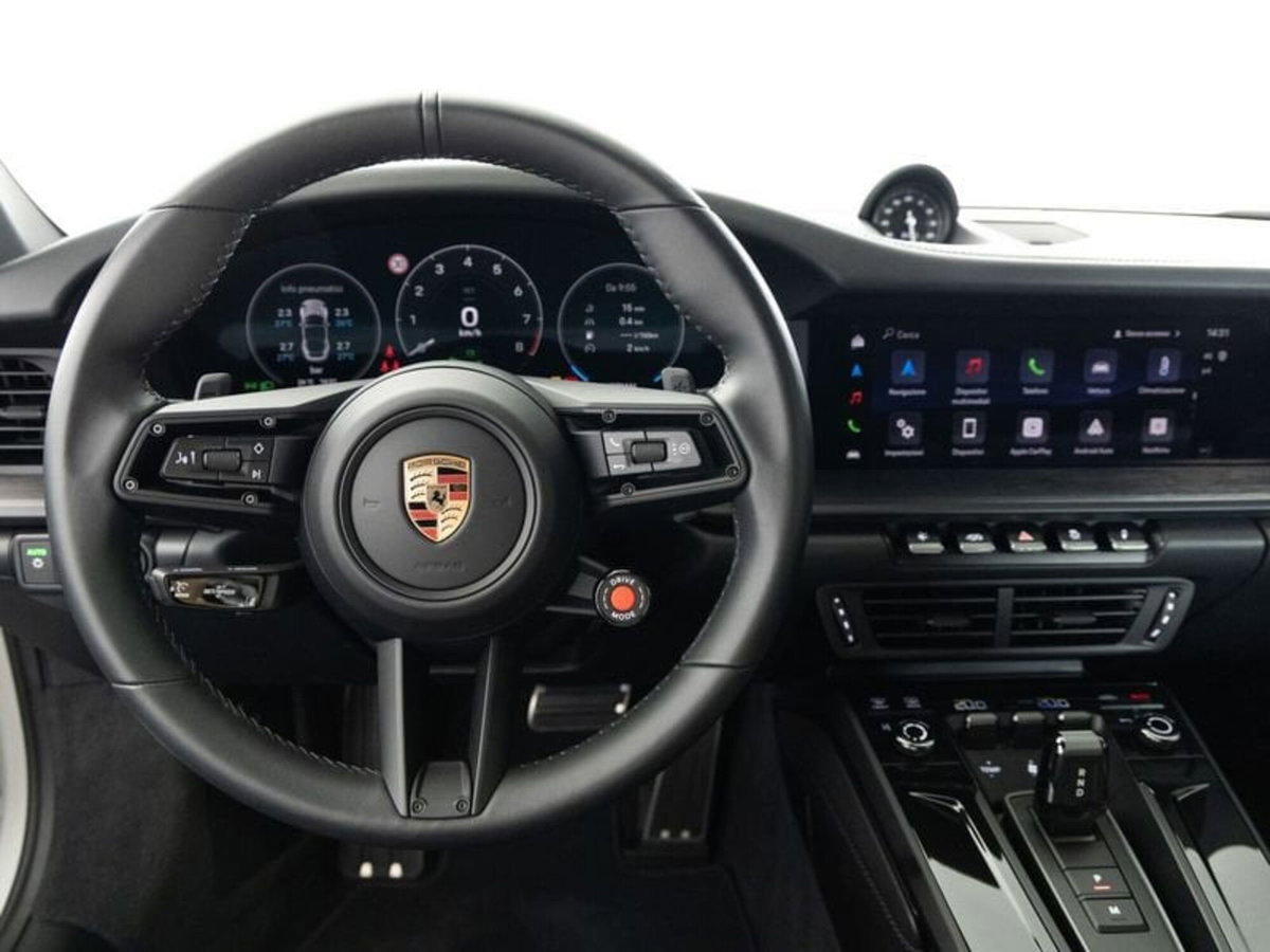 Porsche 911 Cabrio Targa 3.0 4 GTS (9)