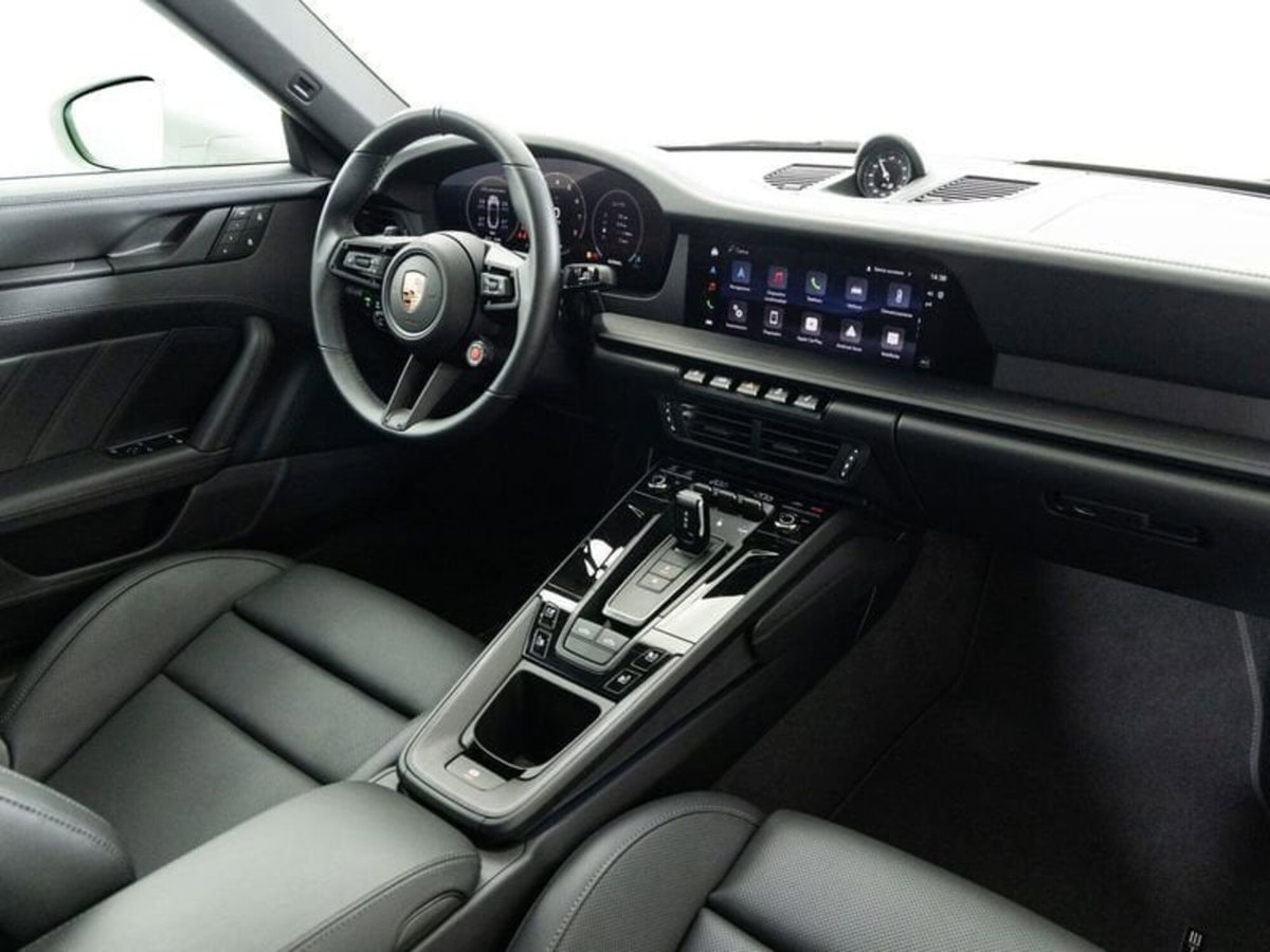 Porsche 911 Cabrio Targa 3.0 4 GTS (15)