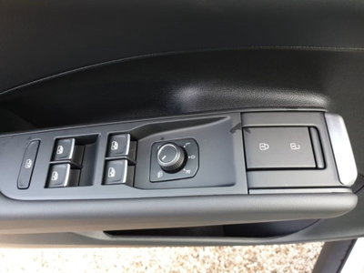 Volkswagen T-Roc 1.5 etsi R-Line 150cv dsg (11)