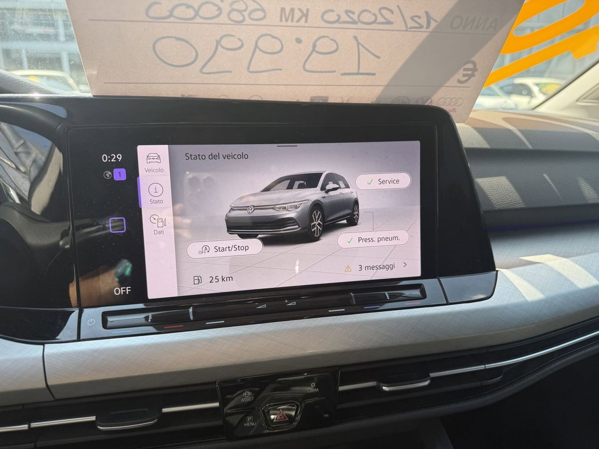 Volkswagen Golf 1.0 eTSI EVO DSG Life (17)