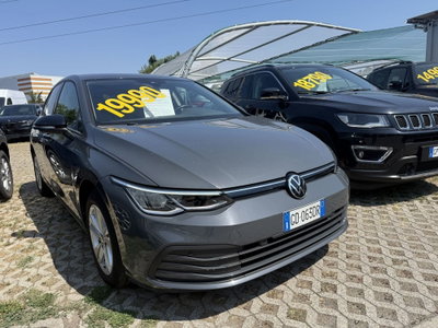 Volkswagen Golf 1.0 eTSI EVO DSG Life (3)