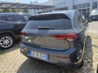 Volkswagen Golf 1.0 eTSI EVO DSG Life (7)