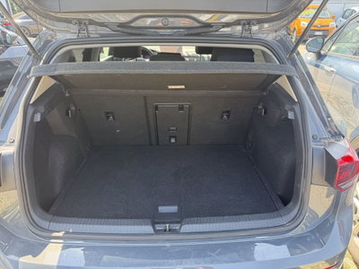 Volkswagen Golf 1.0 eTSI EVO DSG Life (8)
