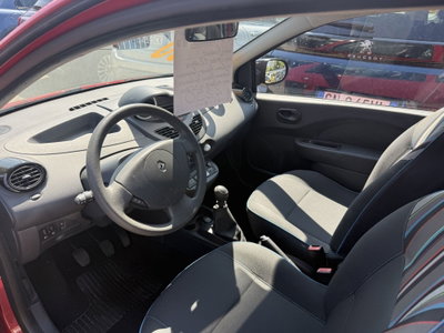 Renault Twingo 1.2 16V Live (7)