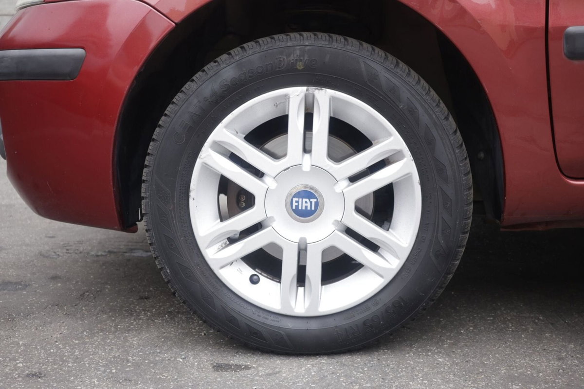 Fiat Panda 1.3 MJT 16V Emotion (5)
