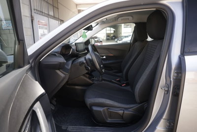 Peugeot 2008 PureTech 130 S&S EAT8 Active Pack (17)