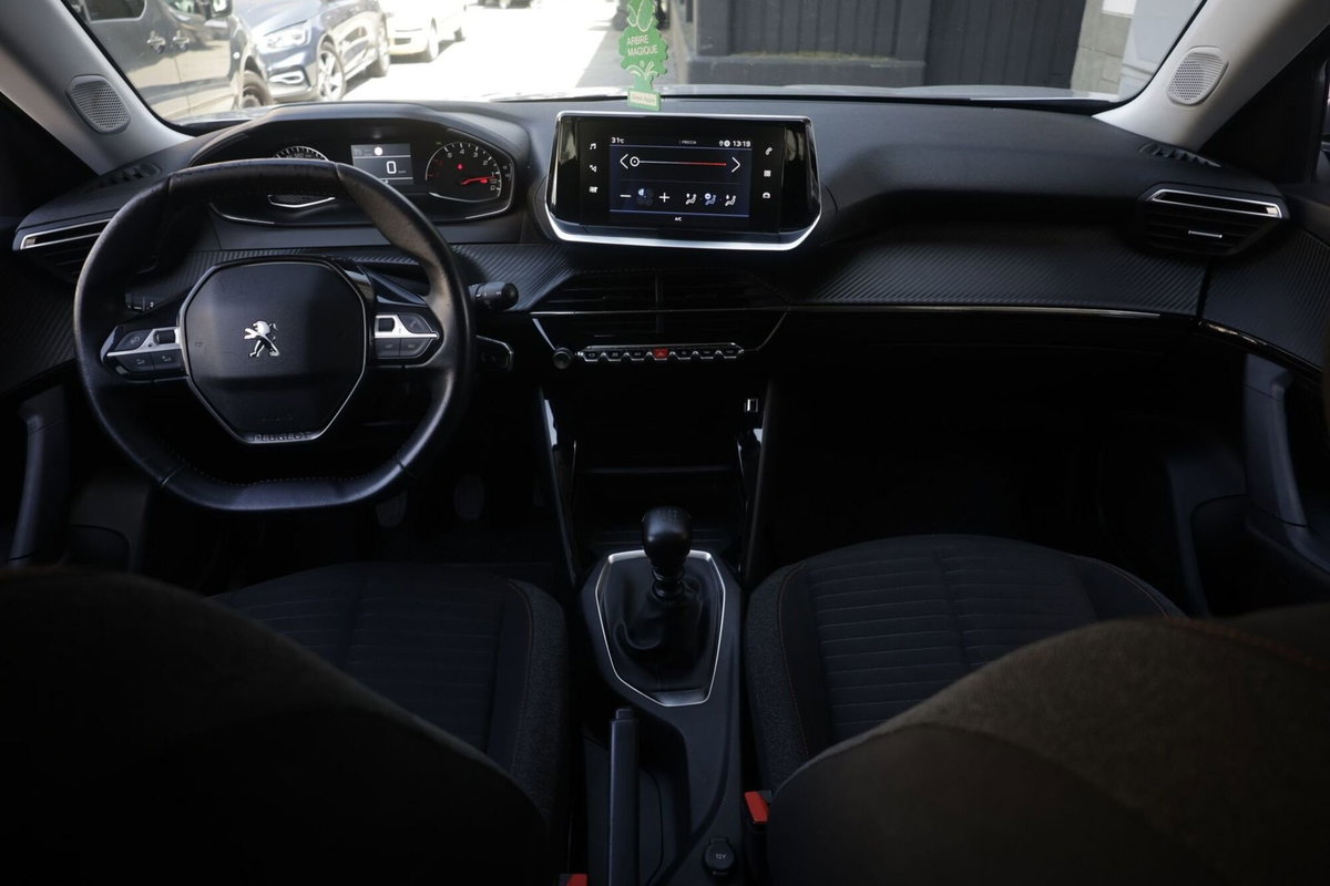 Peugeot 2008 PureTech 130 S&S EAT8 Active Pack (2)